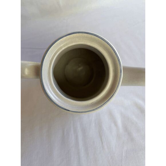 Pfaltzgraff Yorktowne Pottery Coffee/Tea Pot White & Blue No Lid - Picture 6 of 7